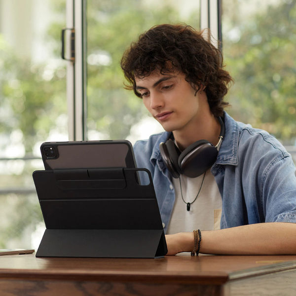 ESR - Rebound Hybrid - iPad Pro 11 2021 / 2022 - Rugged Black