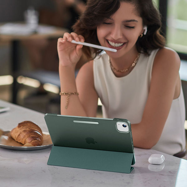 ESR - Ascend Trifold - iPad Air 13 (2024) - Forest Green