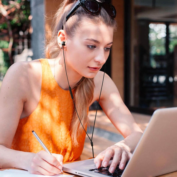 JBL - Wired Earphones 310C - Type-C, Hi-Res Audio, Pure Bass Sound, 3 Buttons Remote with Microphone - Black