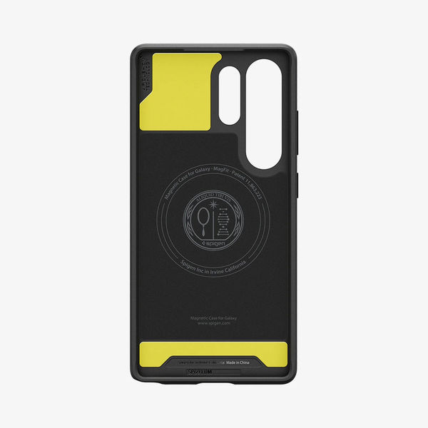 Spigen - Rugged Armor MagSafe - Samsung Galaxy S25 Ultra - Matte Black