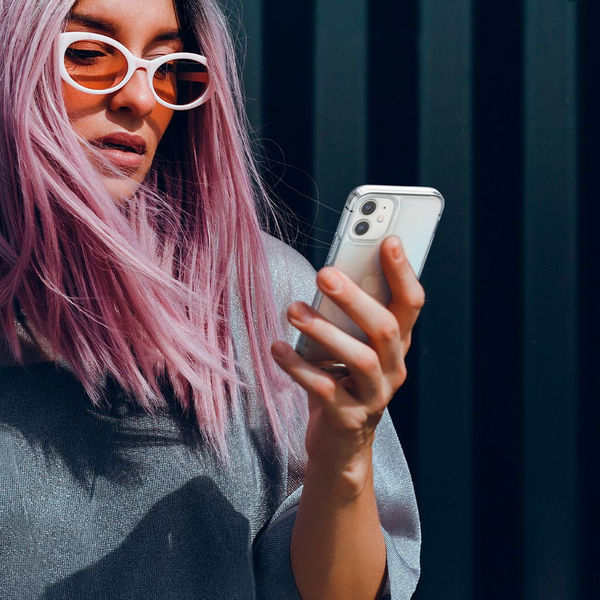 Spigen - Ultra Hybrid - iPhone 12 / iPhone 12 Pro - Clear